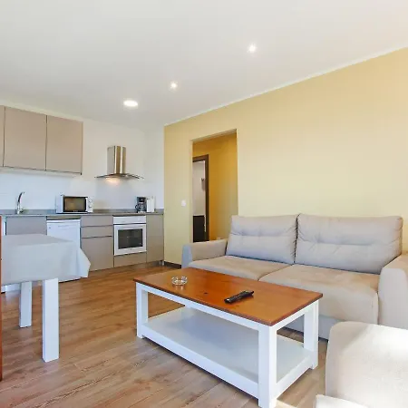 Modern In Parres With Garden * Bodes