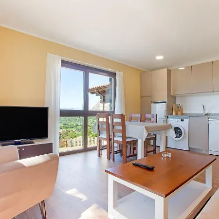 Modern In Parres With Garden Casa vacanze
